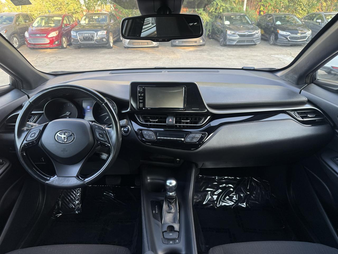 Toyota C-HR XLE 2018