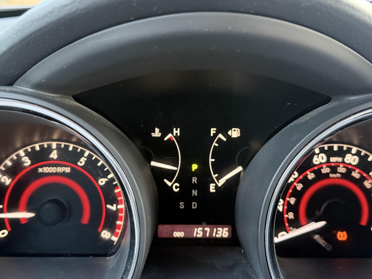 Toyota Highlander Base 2WD V6 2013