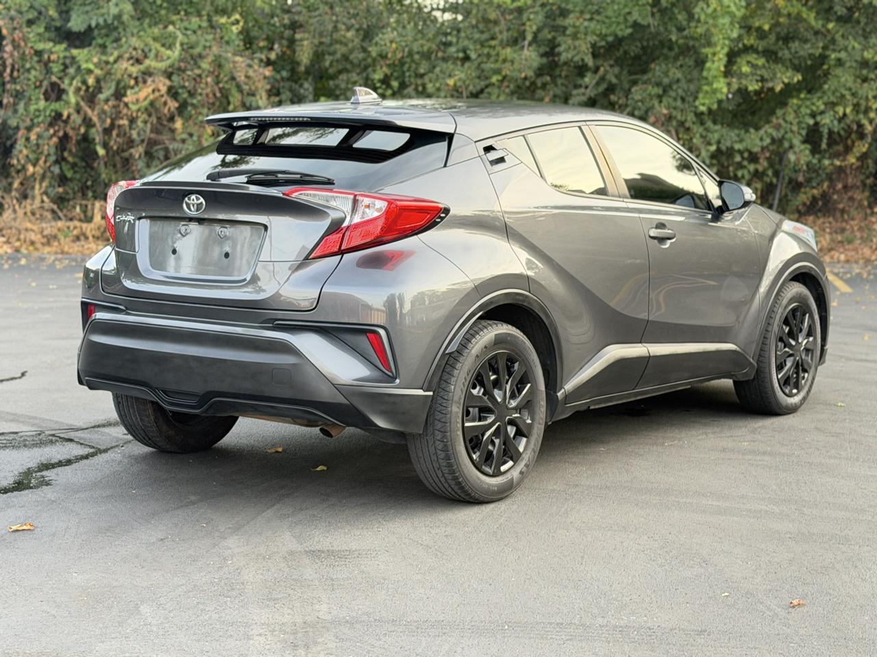 Toyota C-HR LE 2019