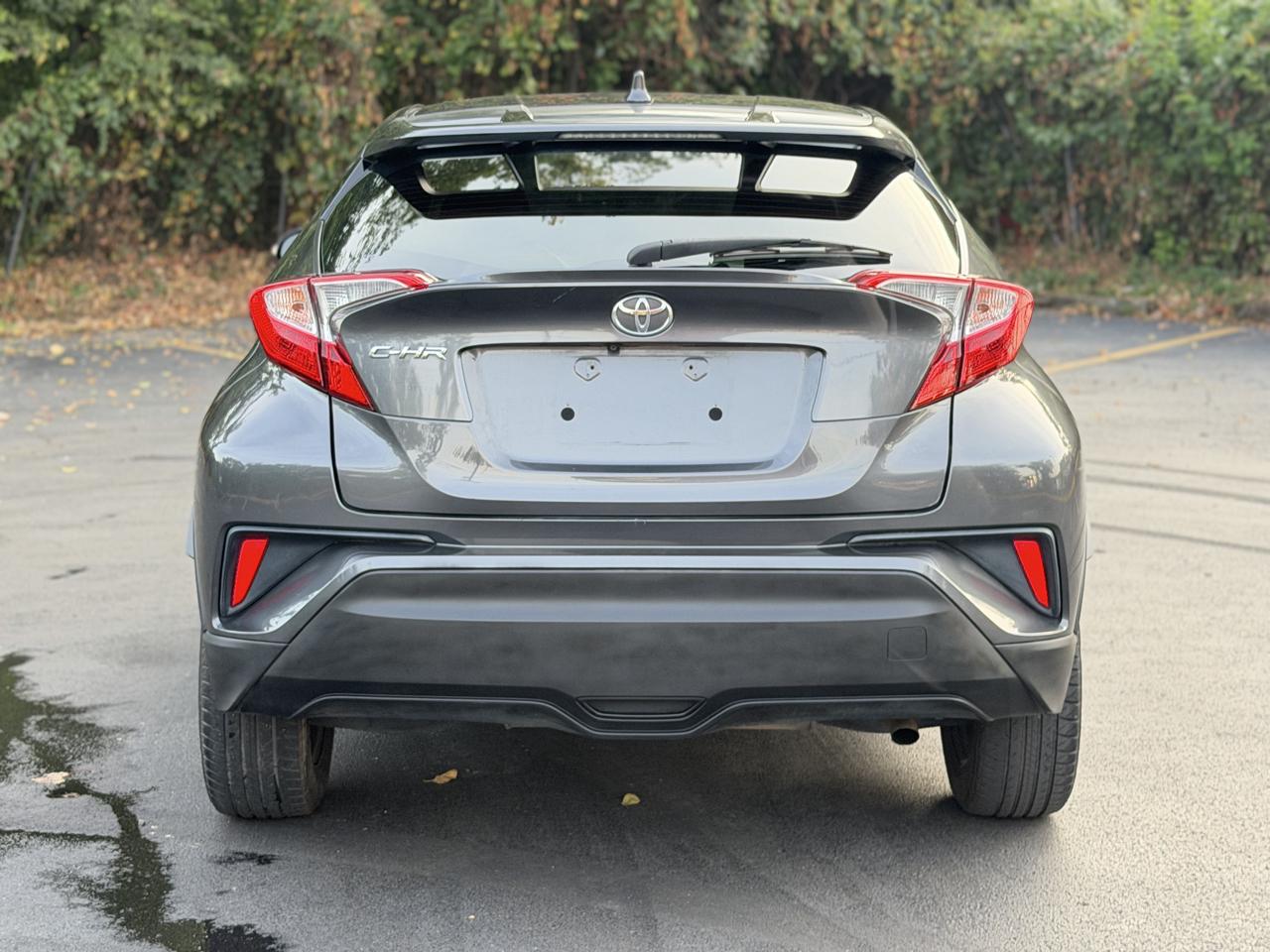 Toyota C-HR LE 2019
