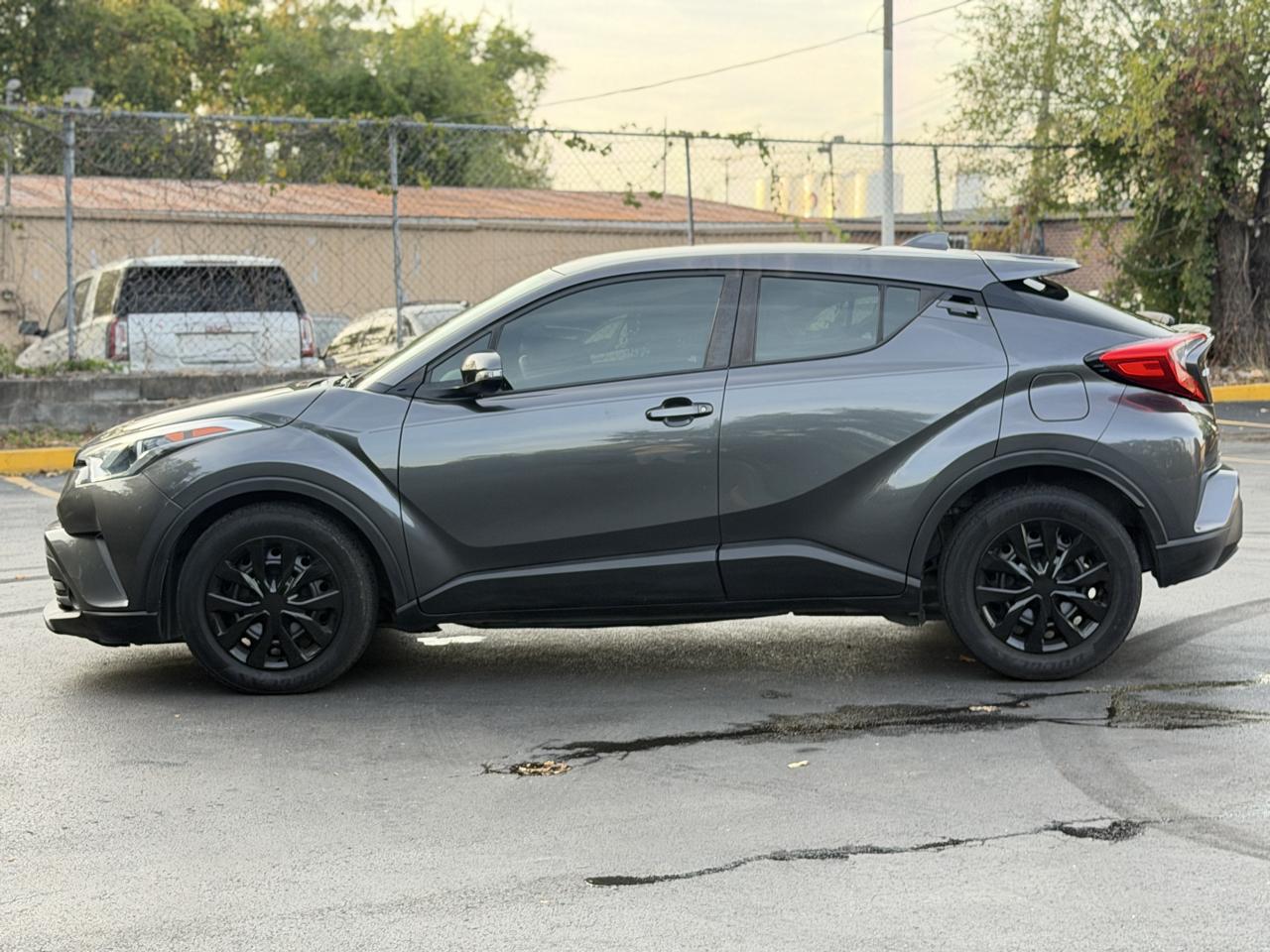 Toyota C-HR LE 2019