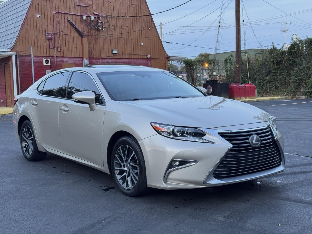 Lexus ES 350 Sedan 2016