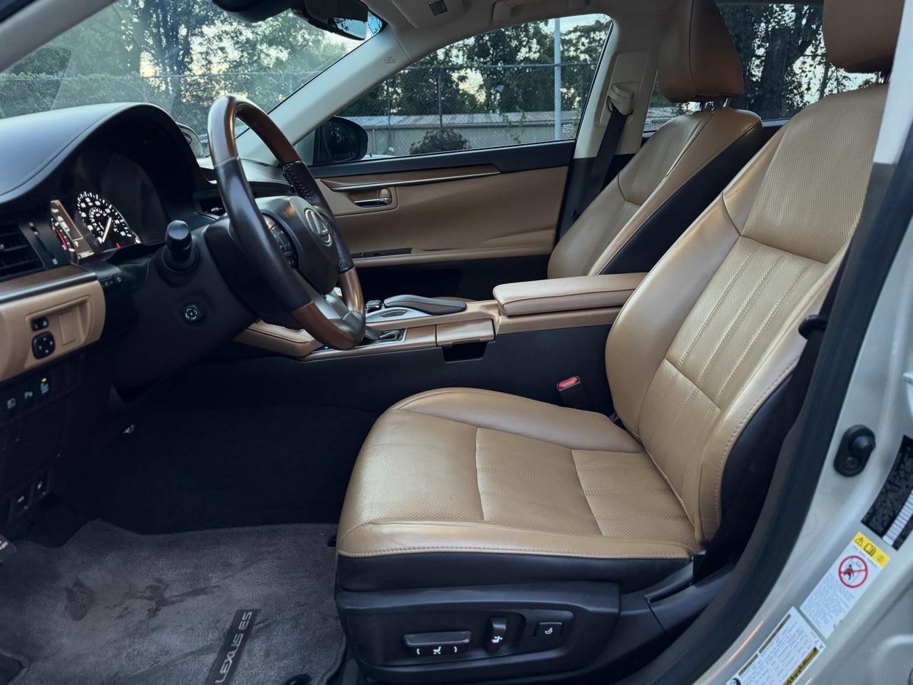 Lexus ES 350 Sedan 2016