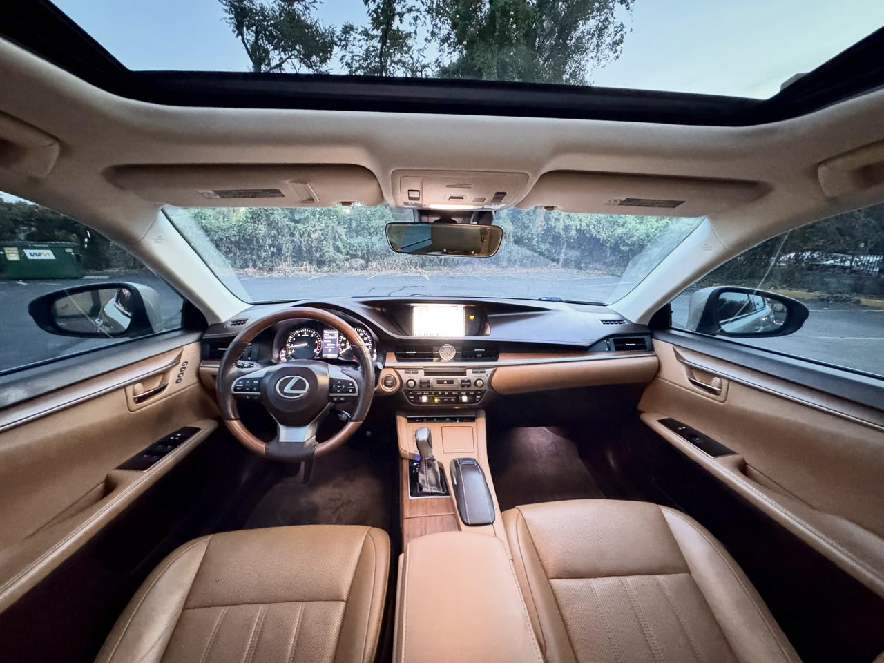 Lexus ES 350 Sedan 2016