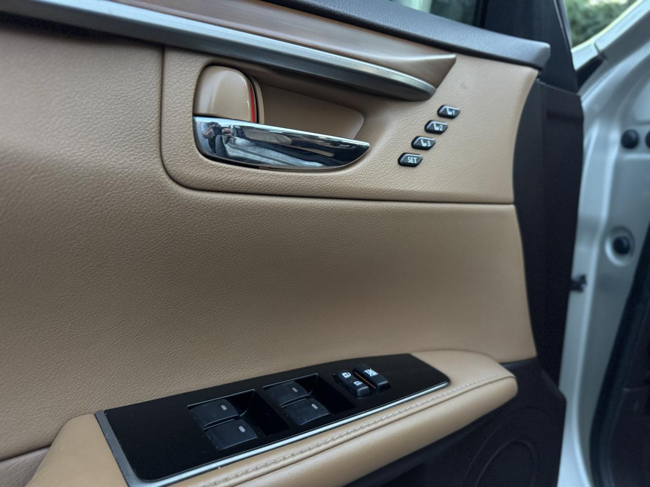 Lexus ES 350 Sedan 2016