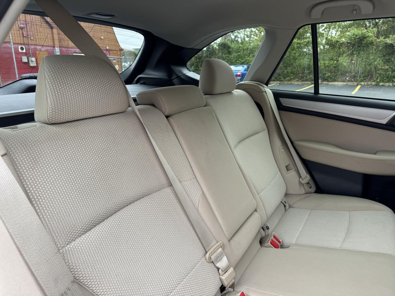 Subaru Outback 2.5i Premium 2015