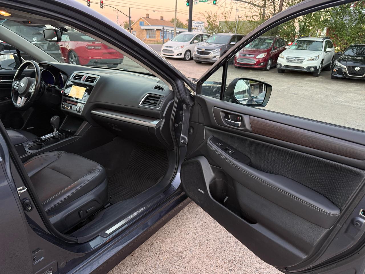 Subaru Legacy 3.6R Limited 2016