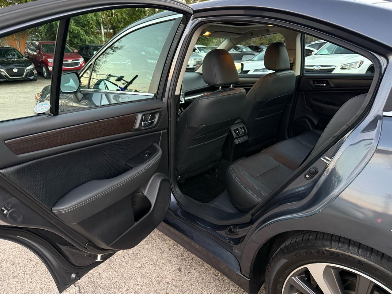 Subaru Legacy 3.6R Limited 2016