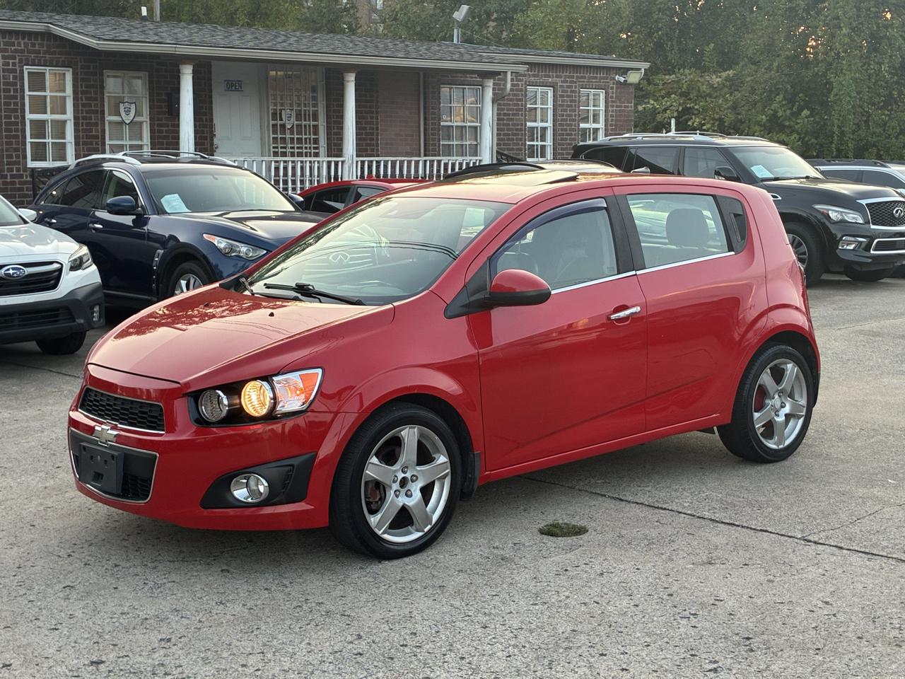 Chevrolet Sonic LTZ Auto 5-Door 2014