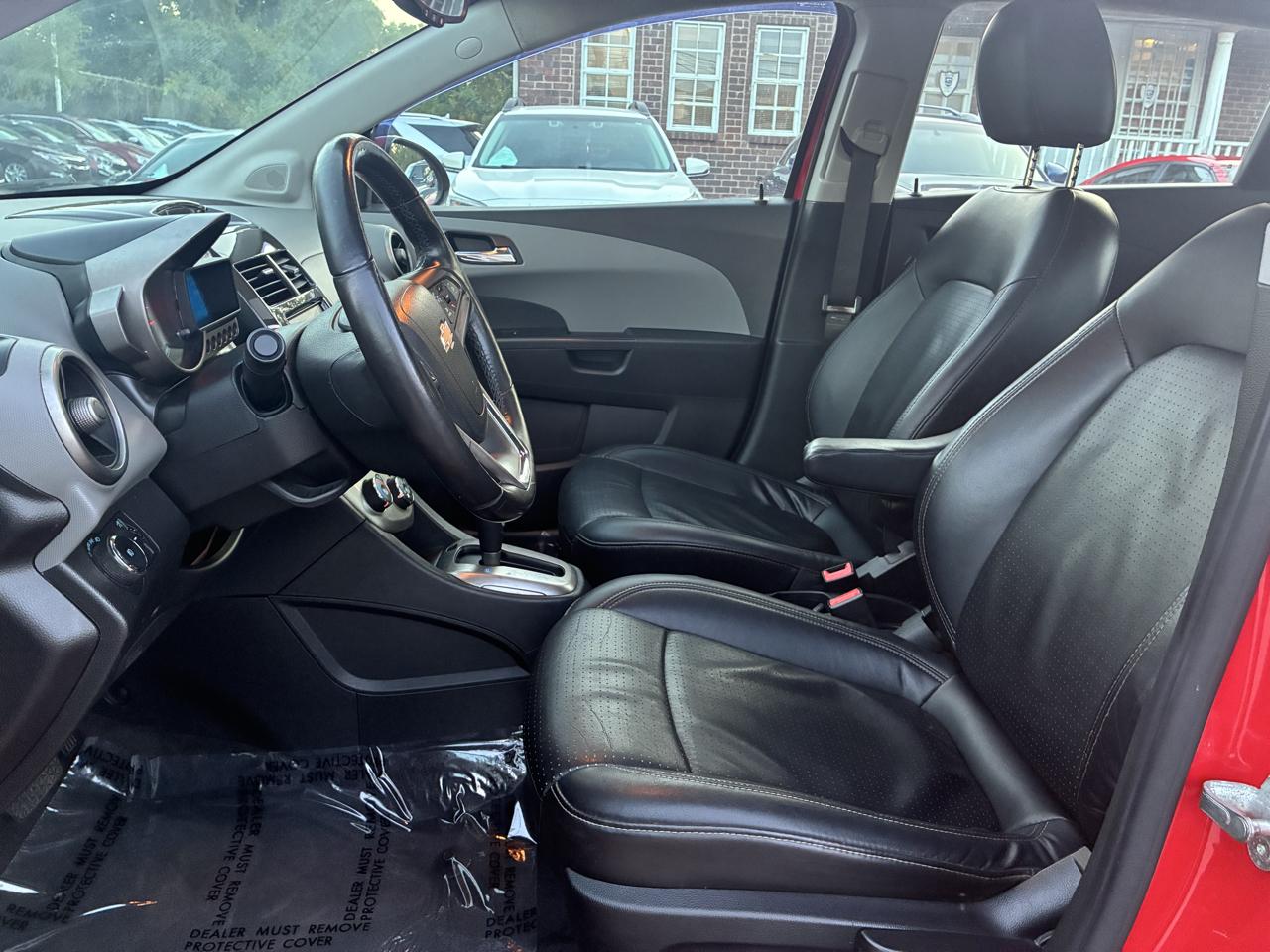 Chevrolet Sonic LTZ Auto 5-Door 2014