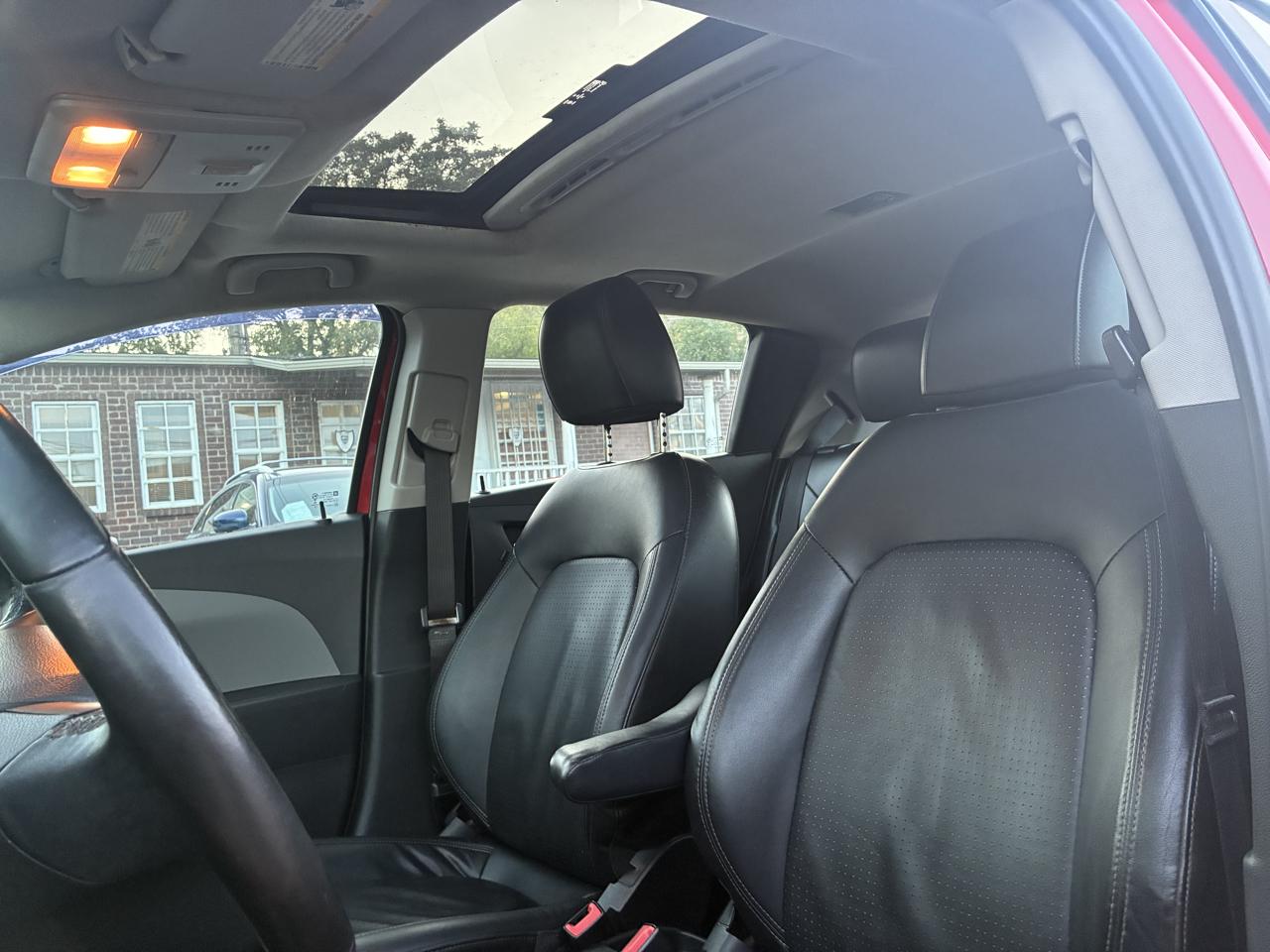 Chevrolet Sonic LTZ Auto 5-Door 2014