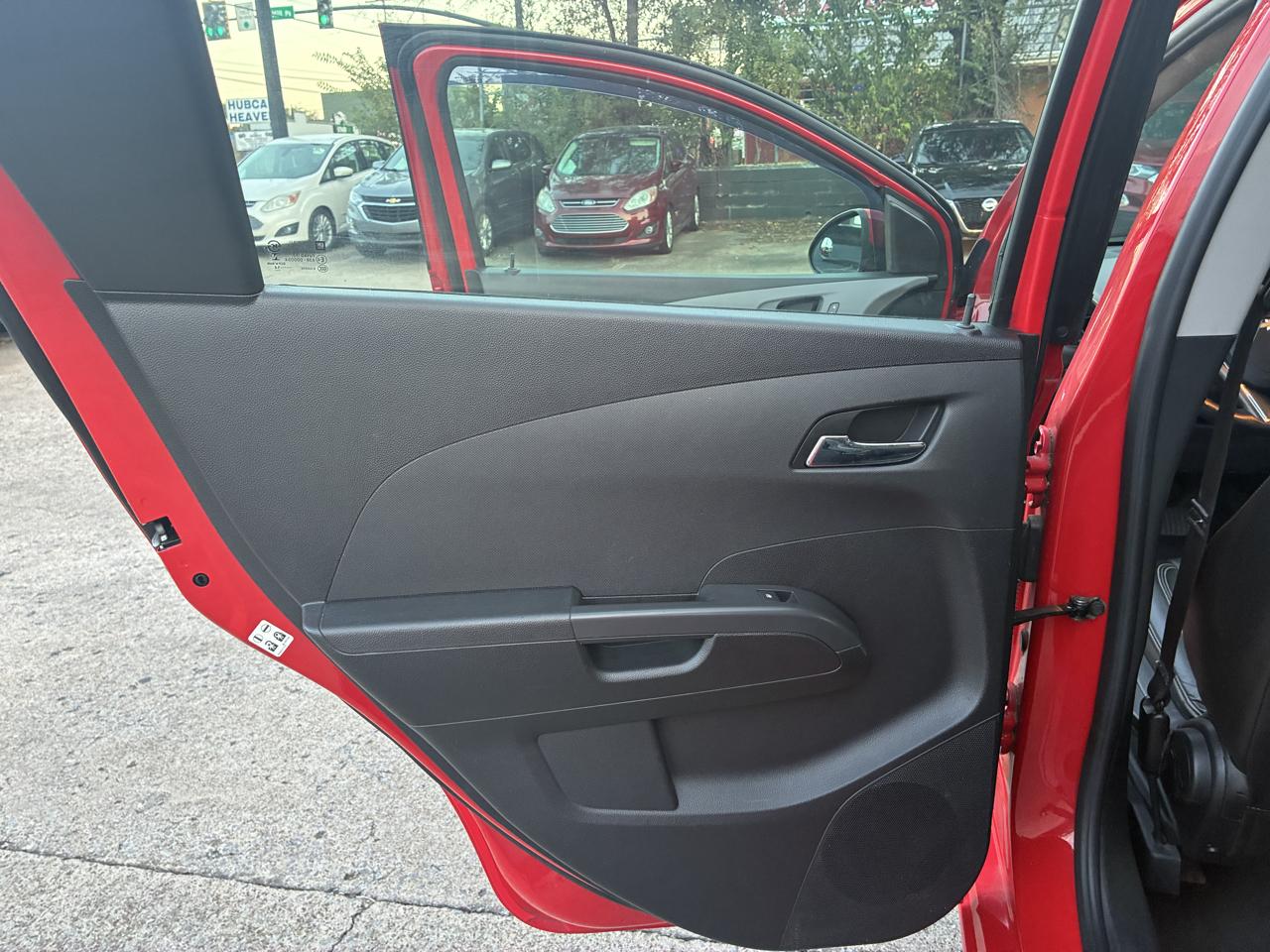 Chevrolet Sonic LTZ Auto 5-Door 2014