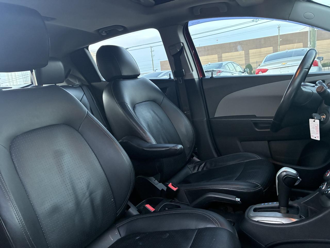 Chevrolet Sonic LTZ Auto 5-Door 2014