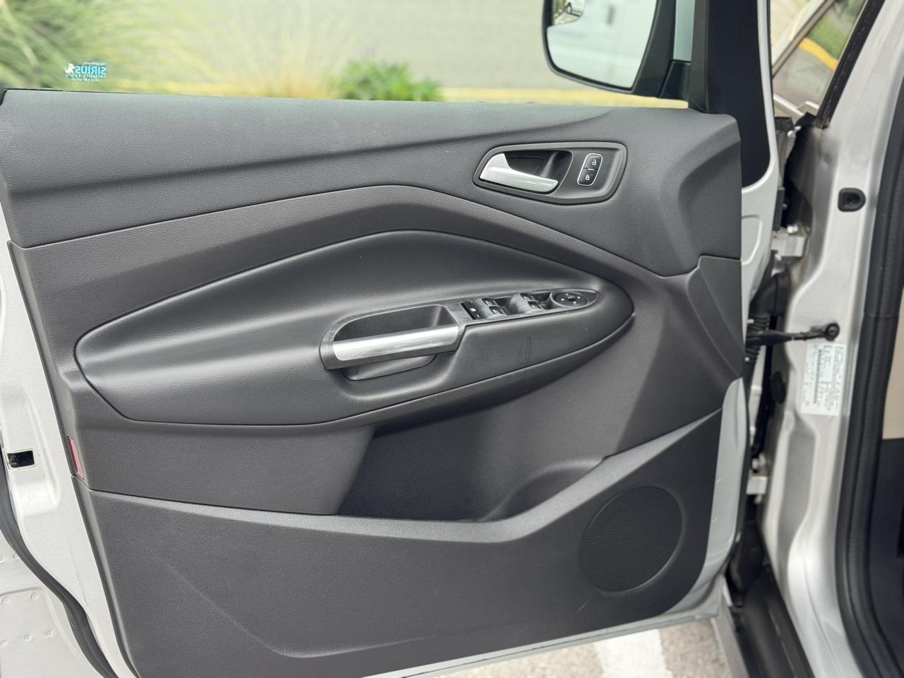 Ford C-Max Energi SE 2017