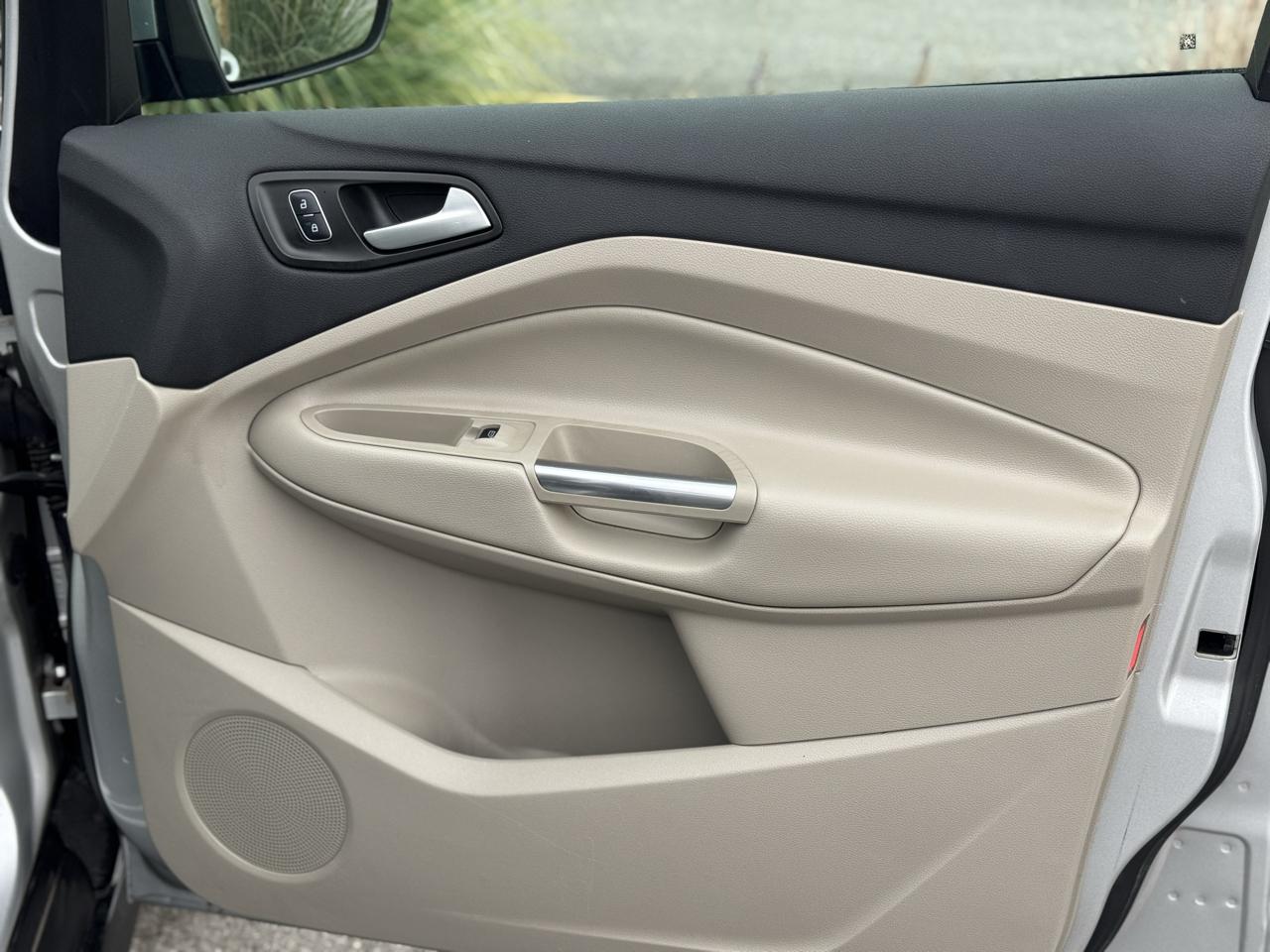 Ford C-Max Energi SE 2017