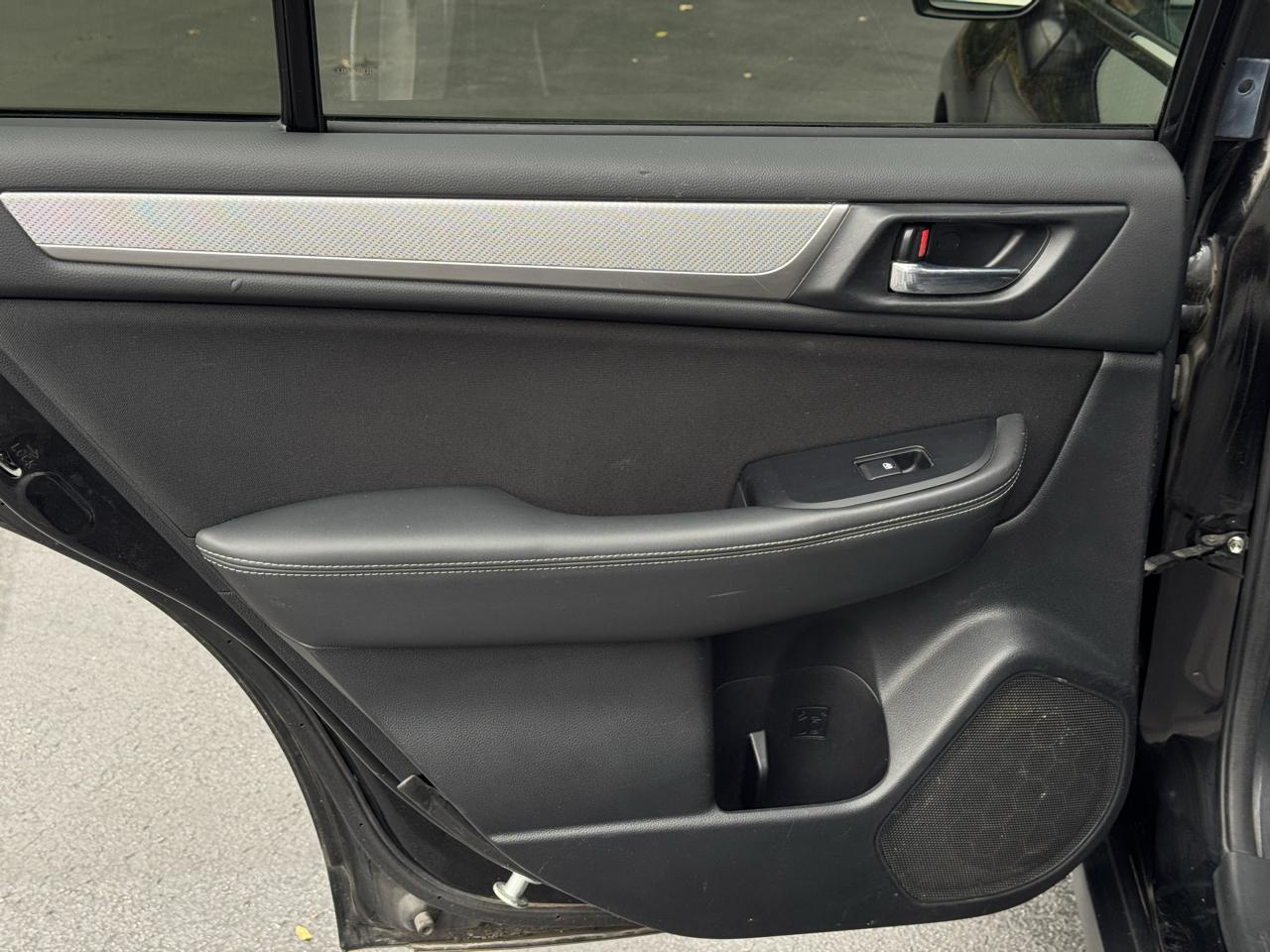 Subaru Outback 2.5i Premium 2015