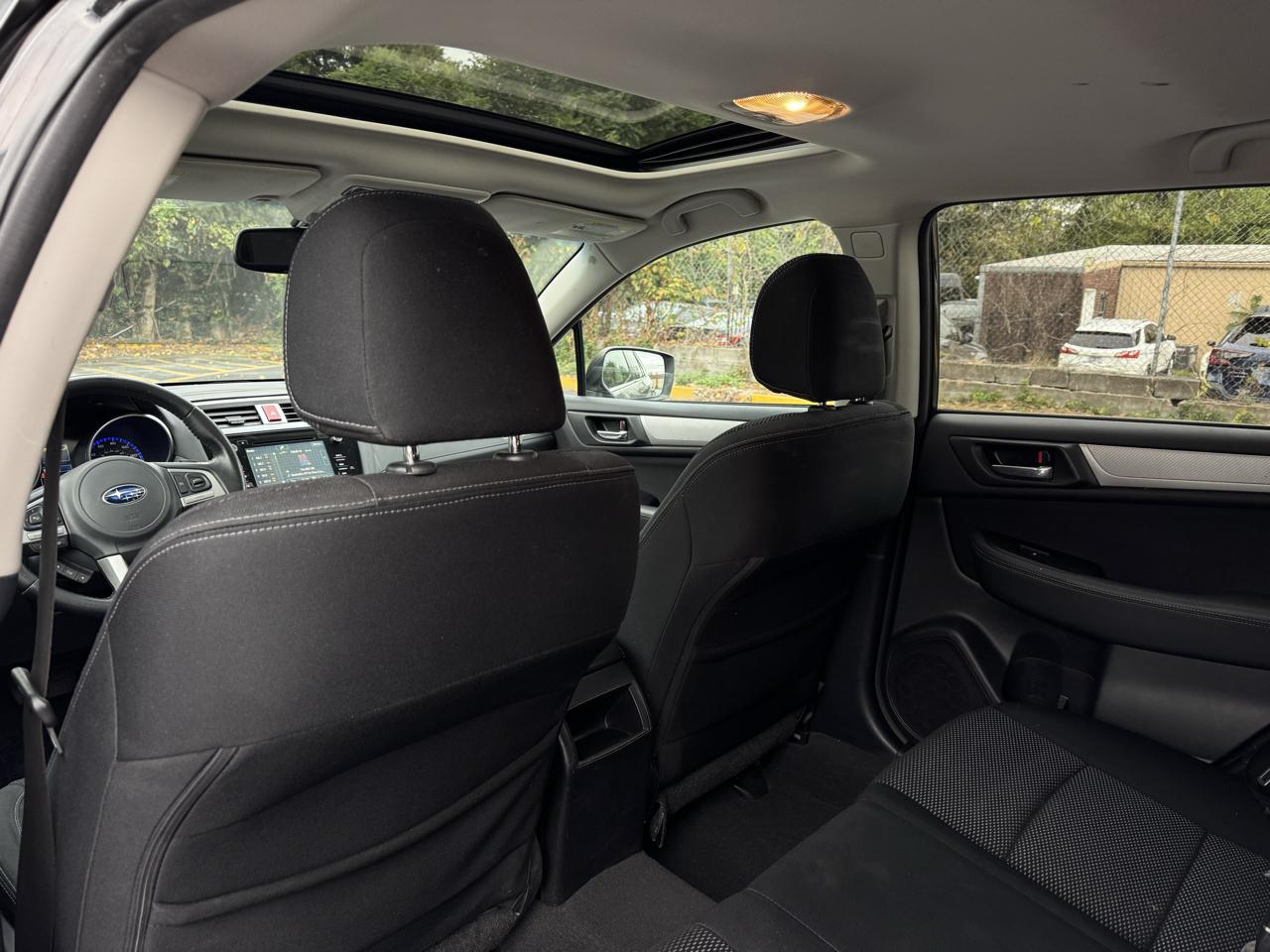 Subaru Outback 2.5i Premium 2015