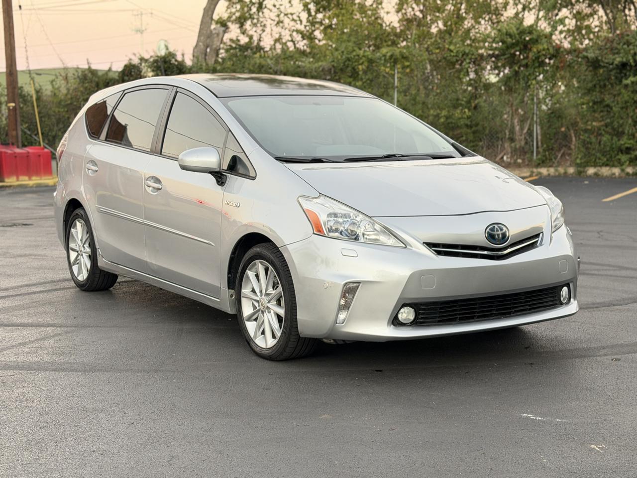 Toyota Prius V Three 2013