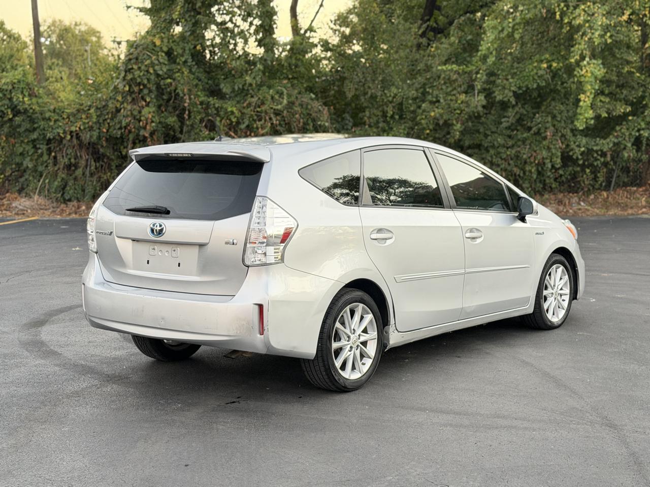 Toyota Prius V Three 2013