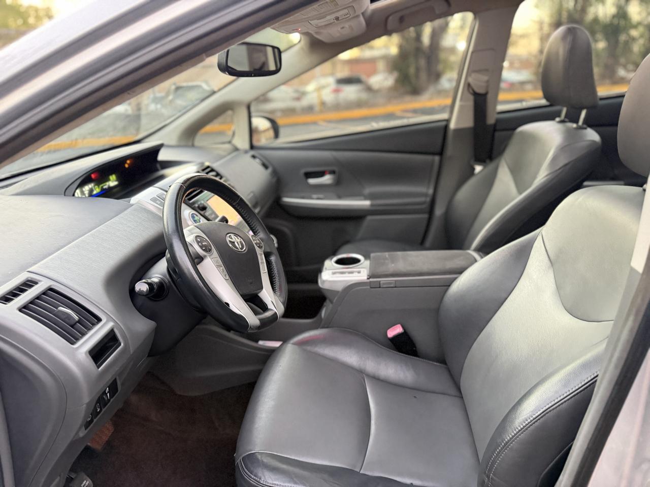 Toyota Prius V Three 2013