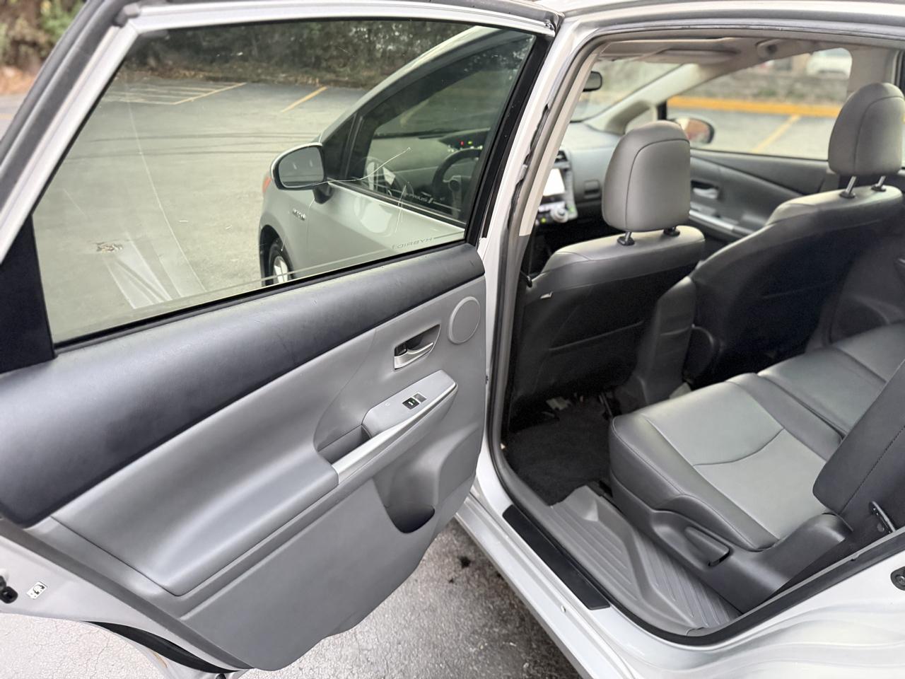 Toyota Prius V Three 2013