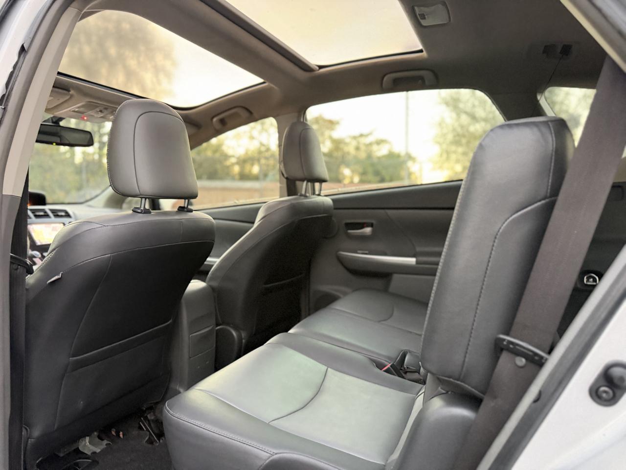 Toyota Prius V Three 2013