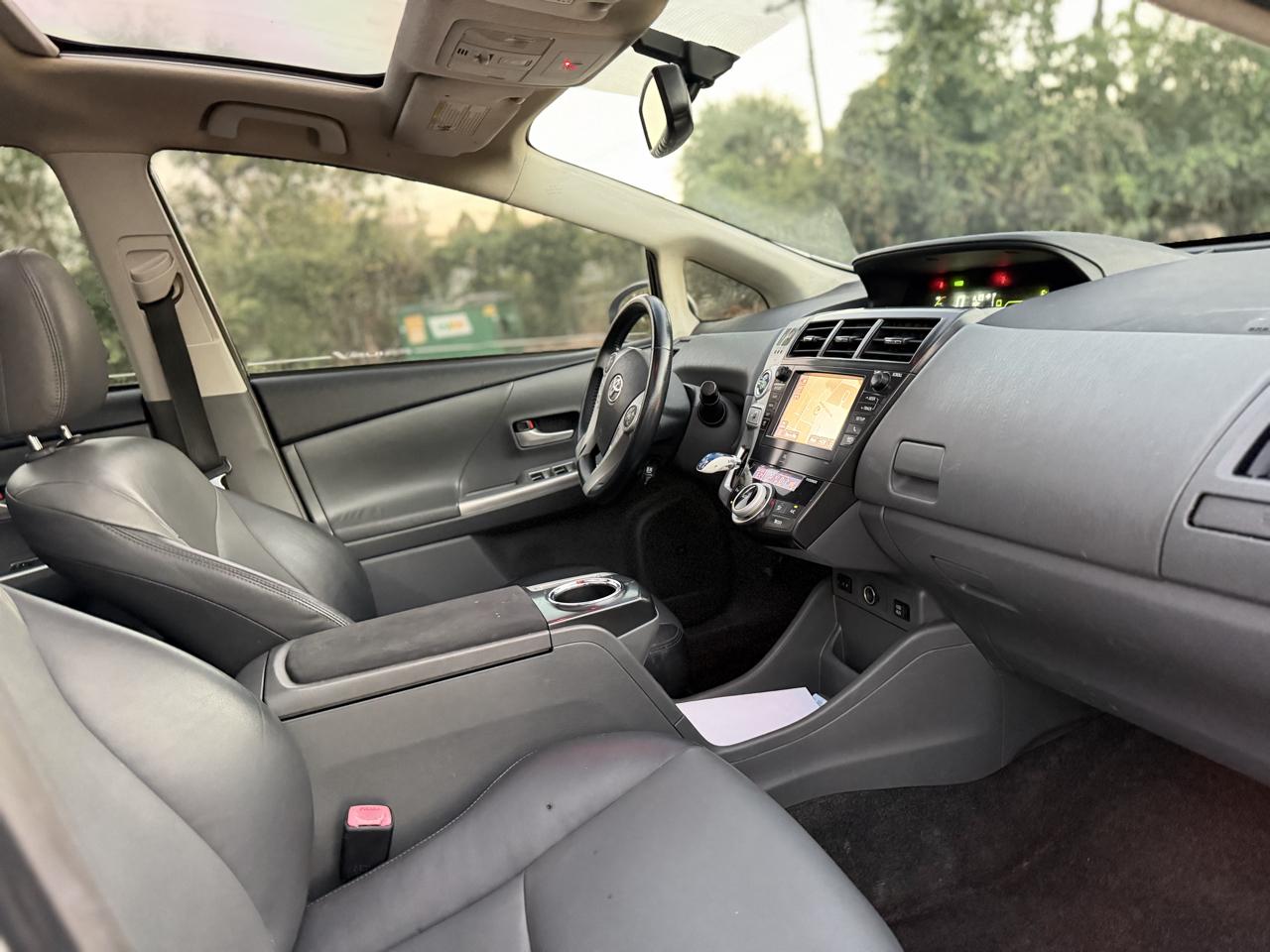 Toyota Prius V Three 2013