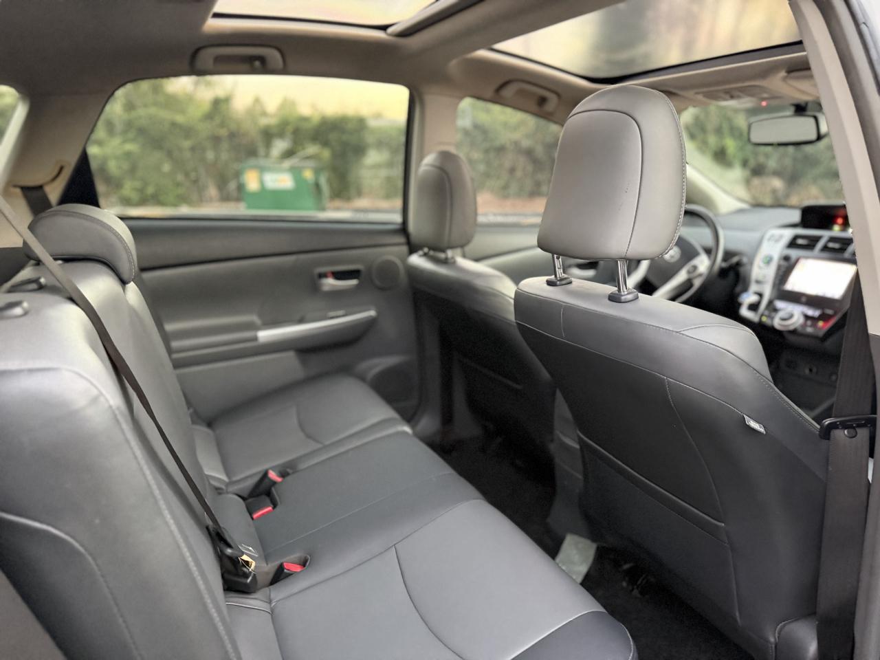 Toyota Prius V Three 2013