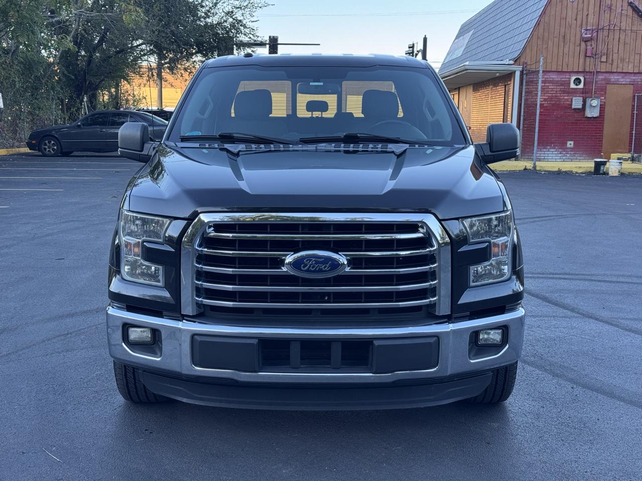 Ford F-150 XLT 2WD 2015