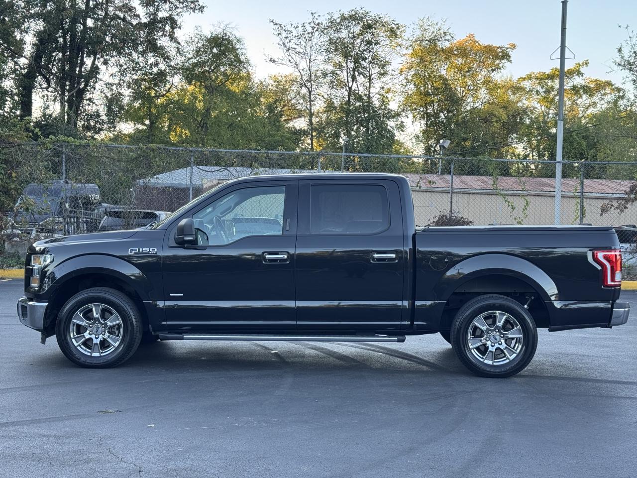 Ford F-150 XLT 2WD 2015