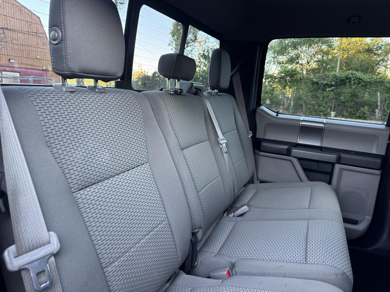 Ford F-150 XLT 2WD 2015
