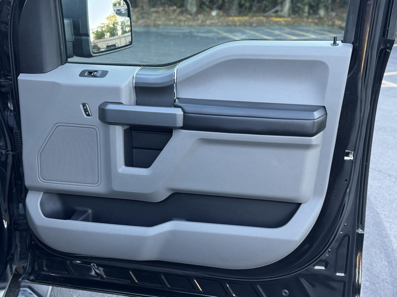 Ford F-150 XLT 2WD 2015