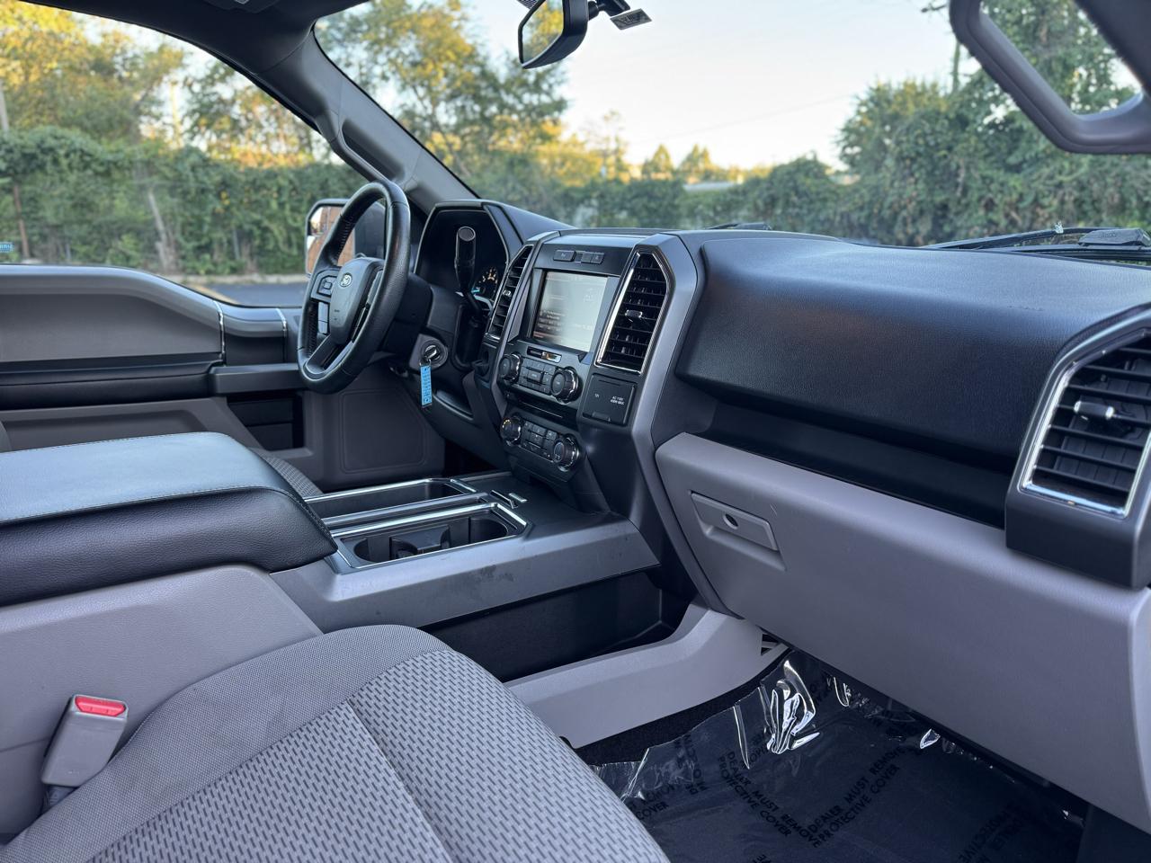 Ford F-150 XLT 2WD 2015