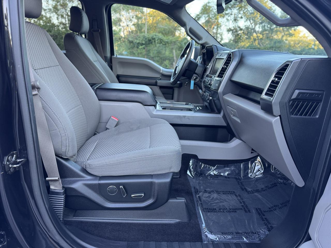 Ford F-150 XLT 2WD 2015