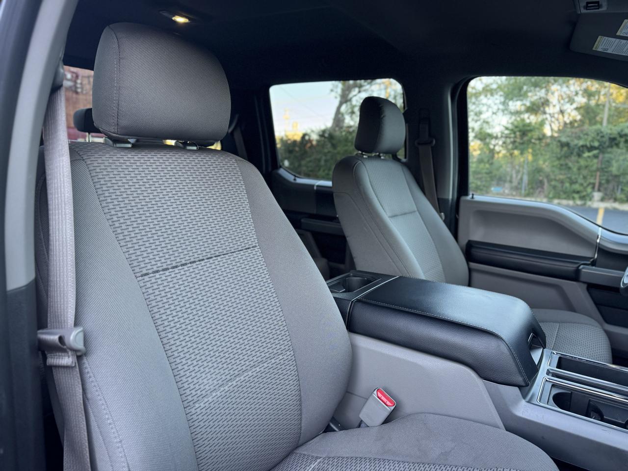 Ford F-150 XLT 2WD 2015