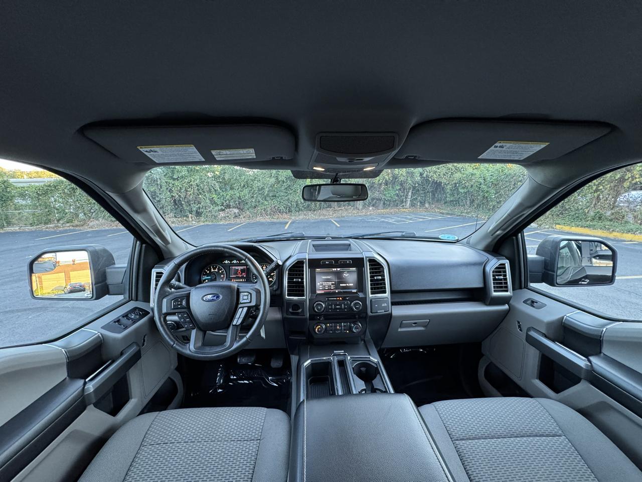 Ford F-150 XLT 2WD 2015