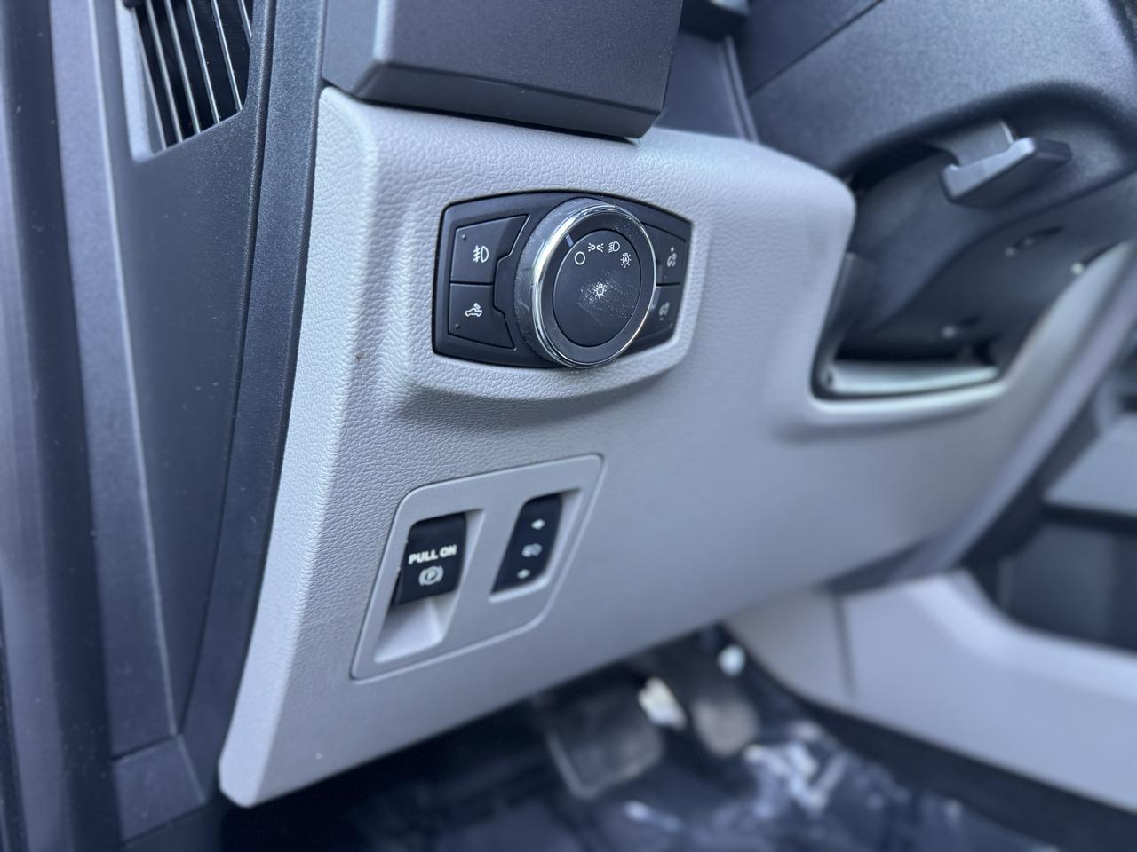 Ford F-150 XLT 2WD 2015