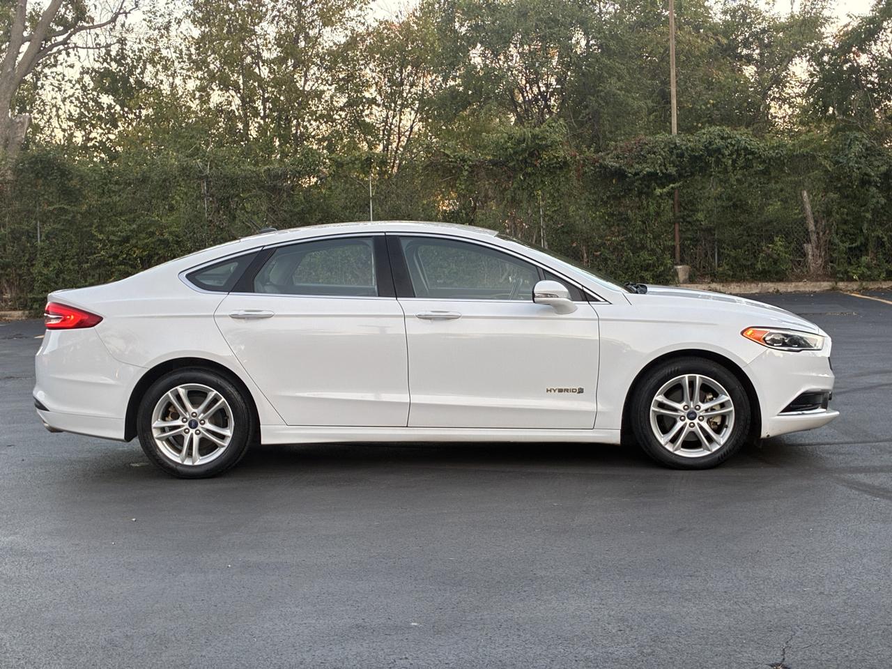 Ford Fusion Hybrid SE 2018