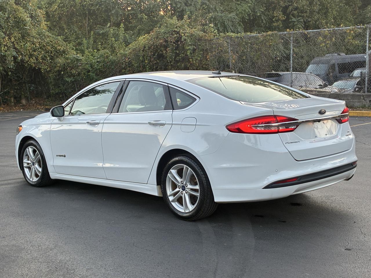 Ford Fusion Hybrid SE 2018