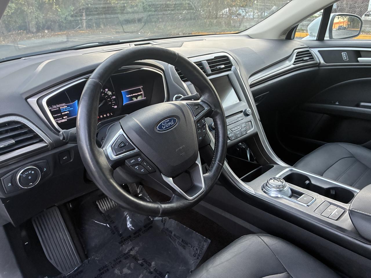 Ford Fusion Hybrid SE 2018