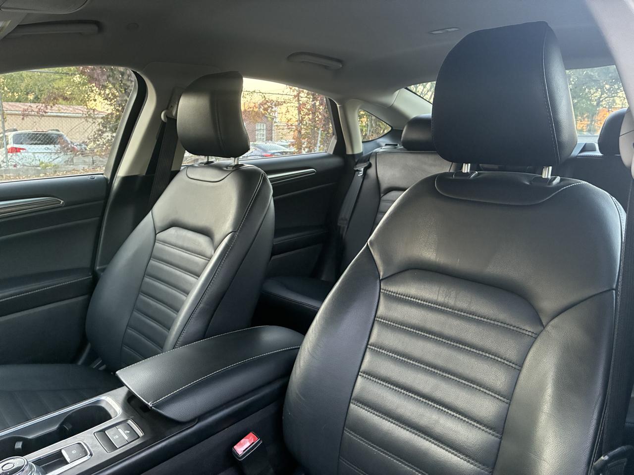 Ford Fusion Hybrid SE 2018