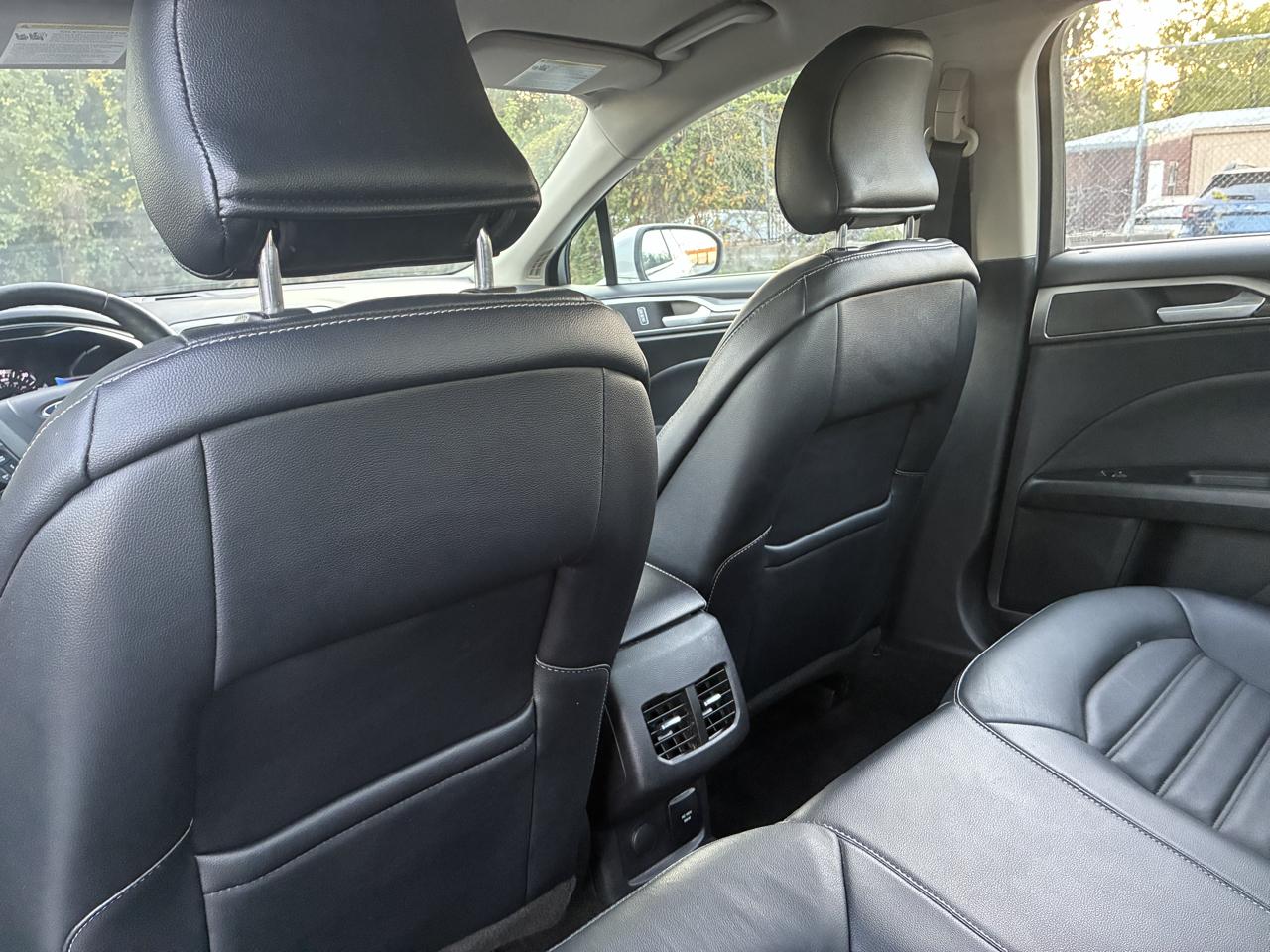 Ford Fusion Hybrid SE 2018