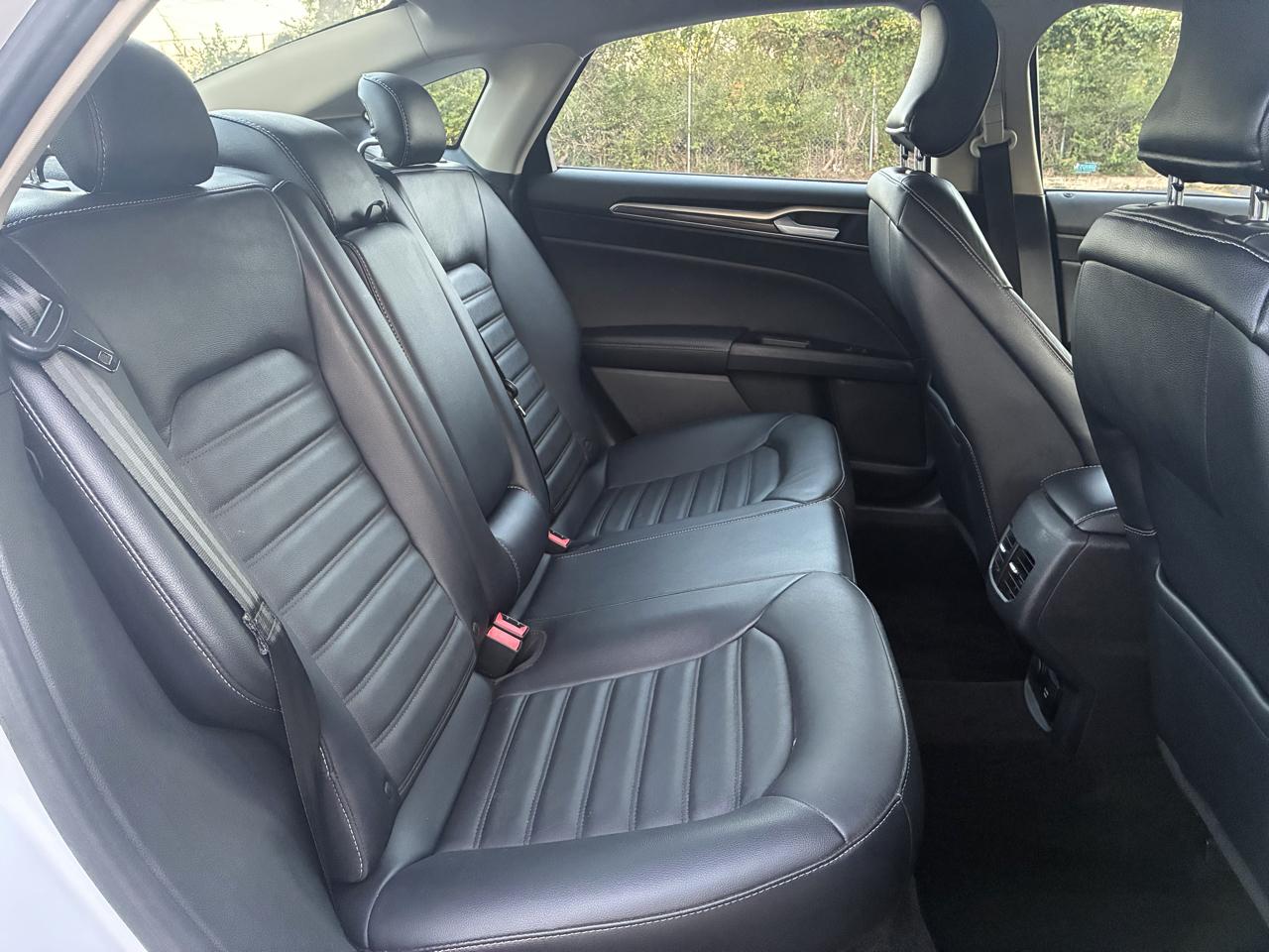 Ford Fusion Hybrid SE 2018