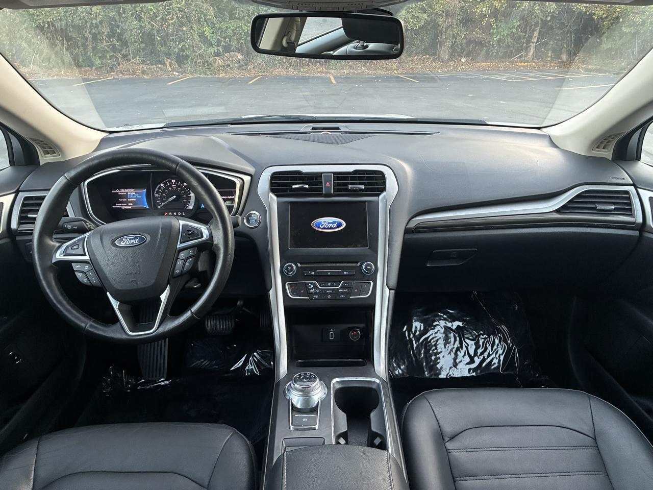 Ford Fusion Hybrid SE 2018