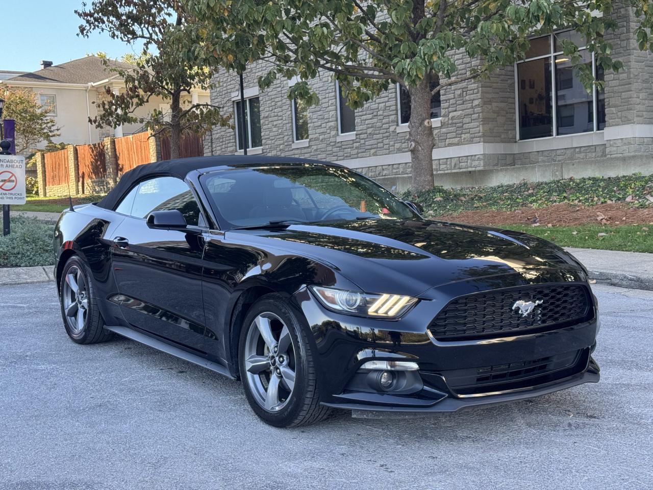 Ford Mustang V6 Convertible 2016