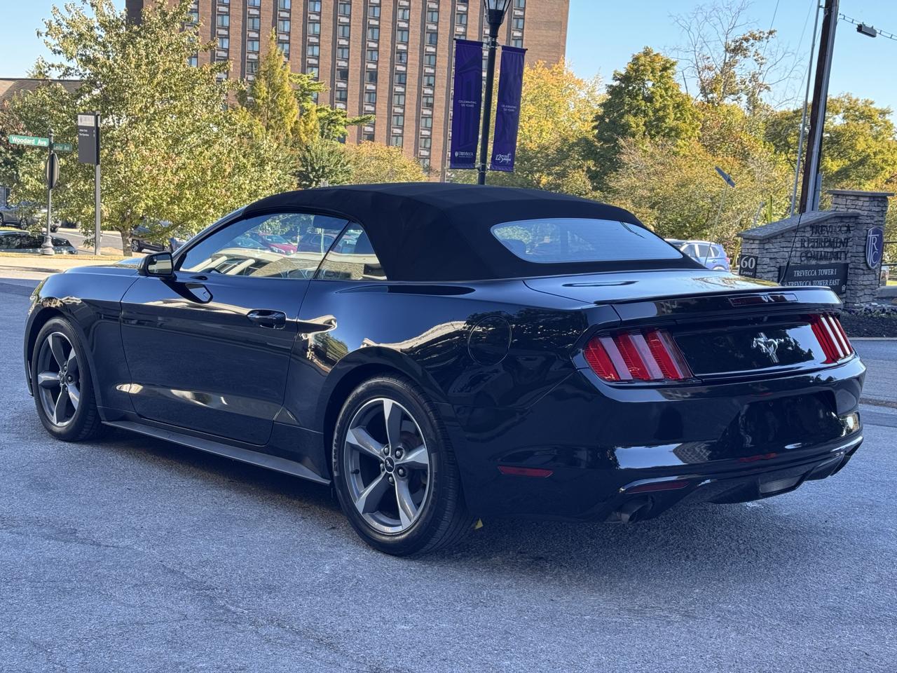 Ford Mustang V6 Convertible 2016