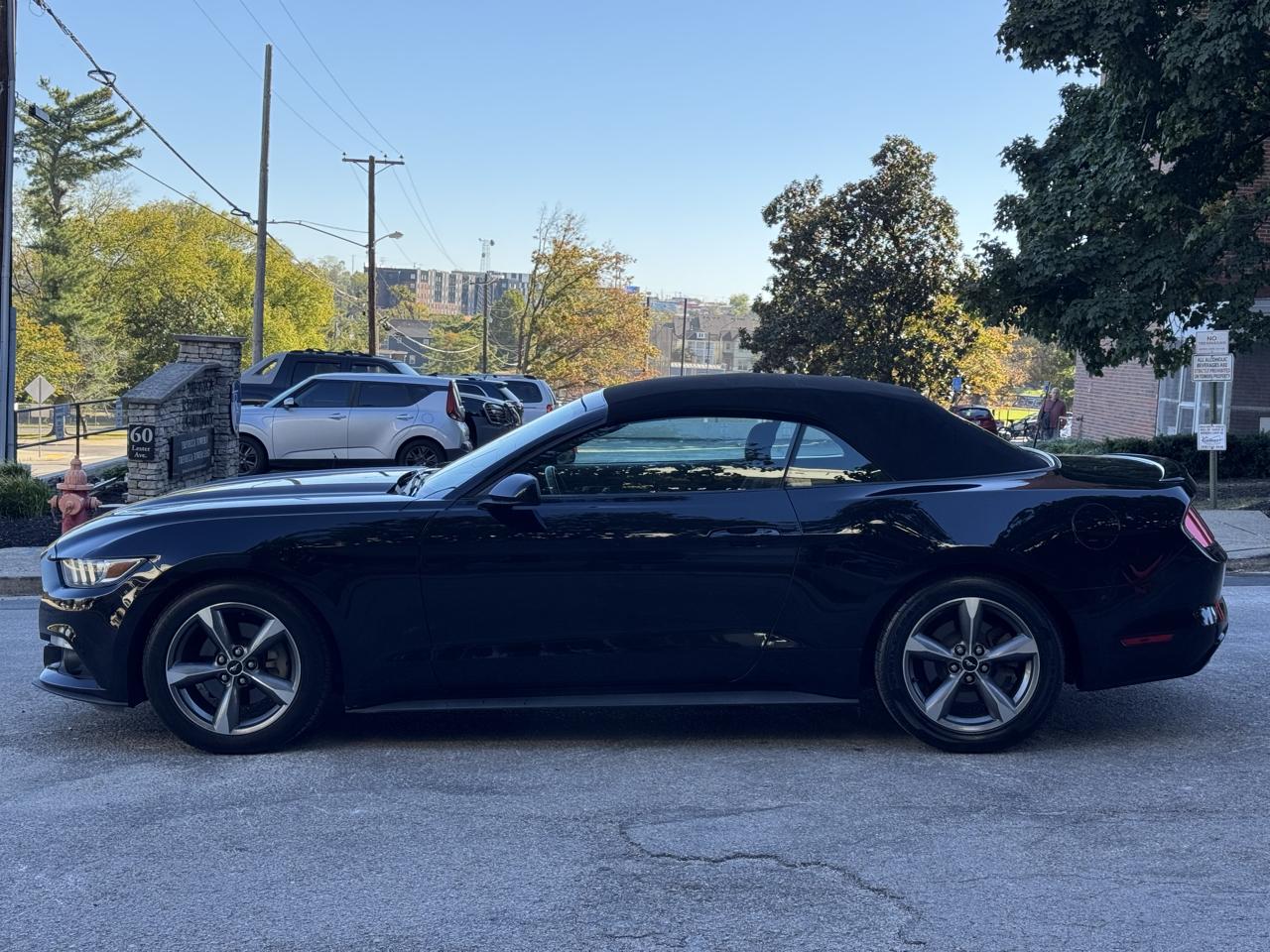 Ford Mustang V6 Convertible 2016