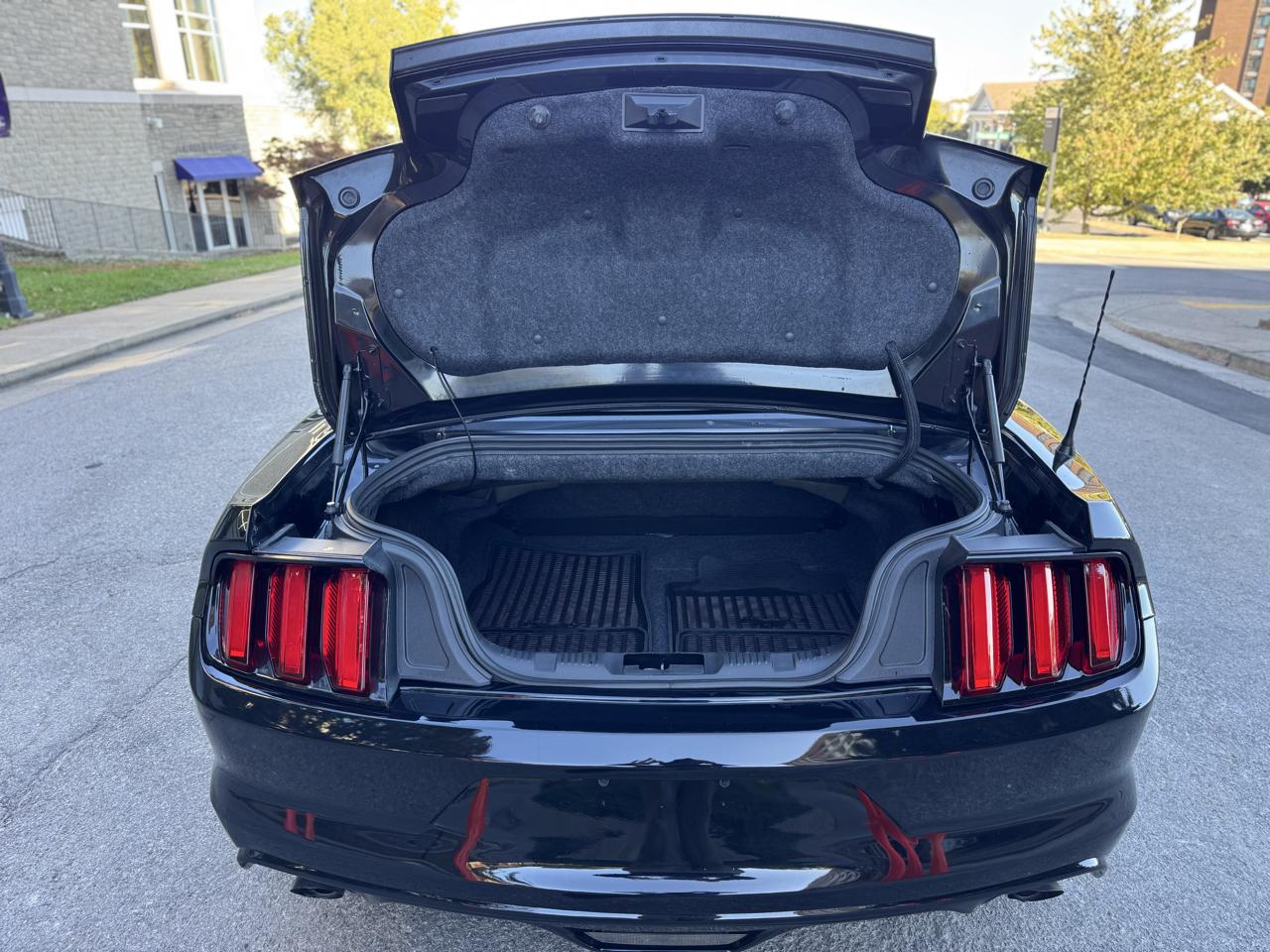 Ford Mustang V6 Convertible 2016