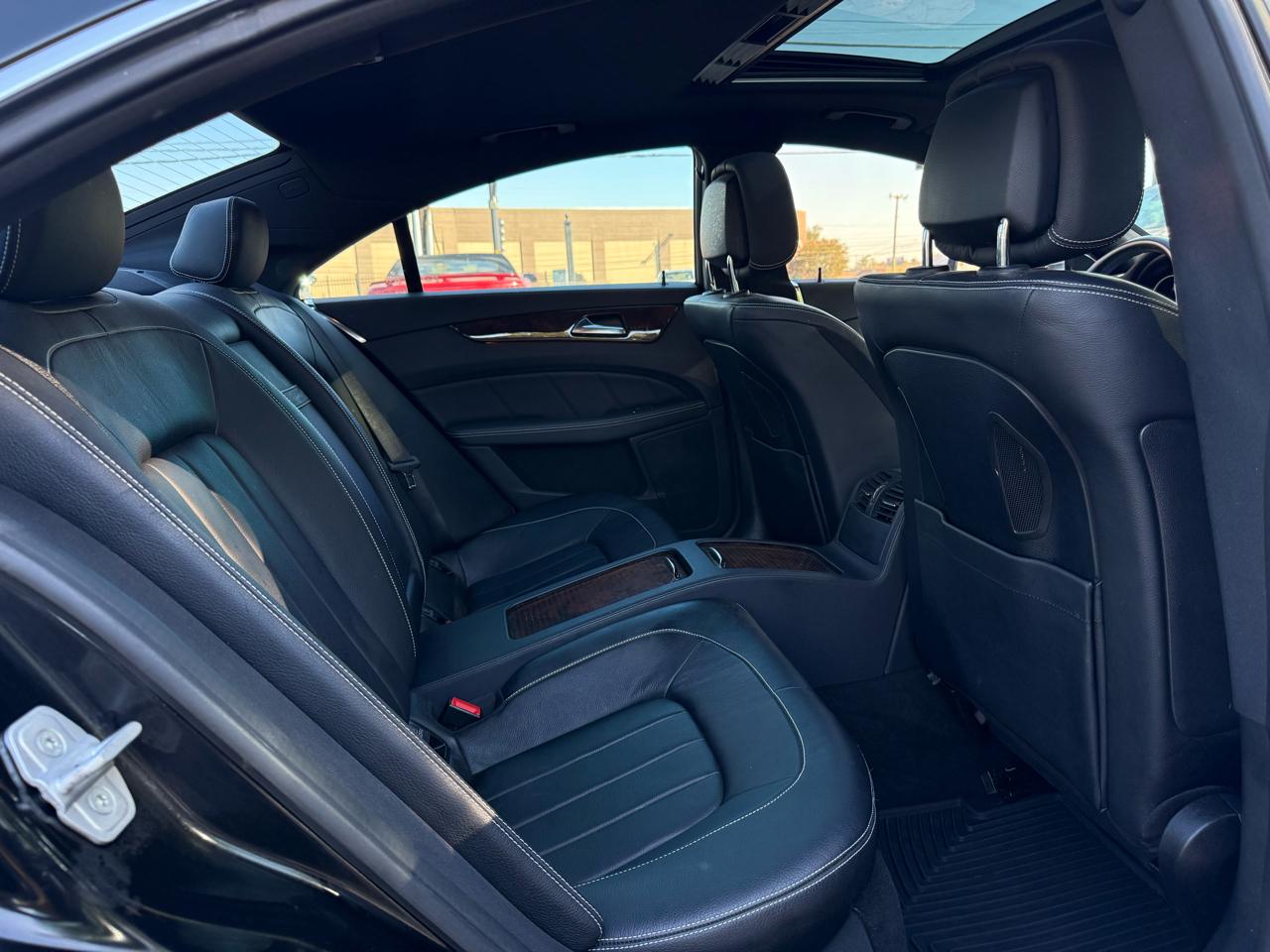 Mercedes-Benz CLS-Class CLS550 4MATIC 2014