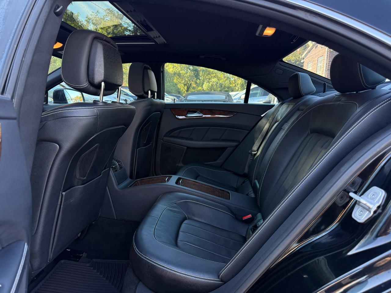 Mercedes-Benz CLS-Class CLS550 4MATIC 2014